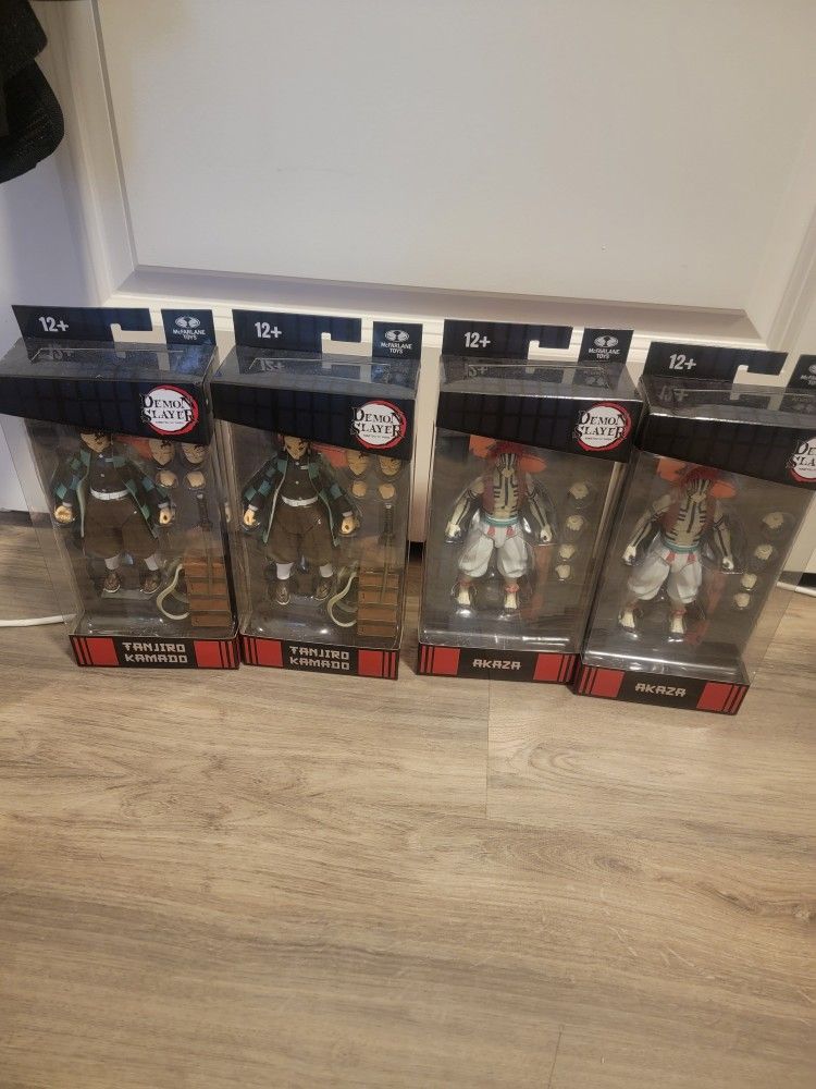 Lot of 4 Demon Slayer Action Figures Wave 4 Tanjiro Kamado & Akaza