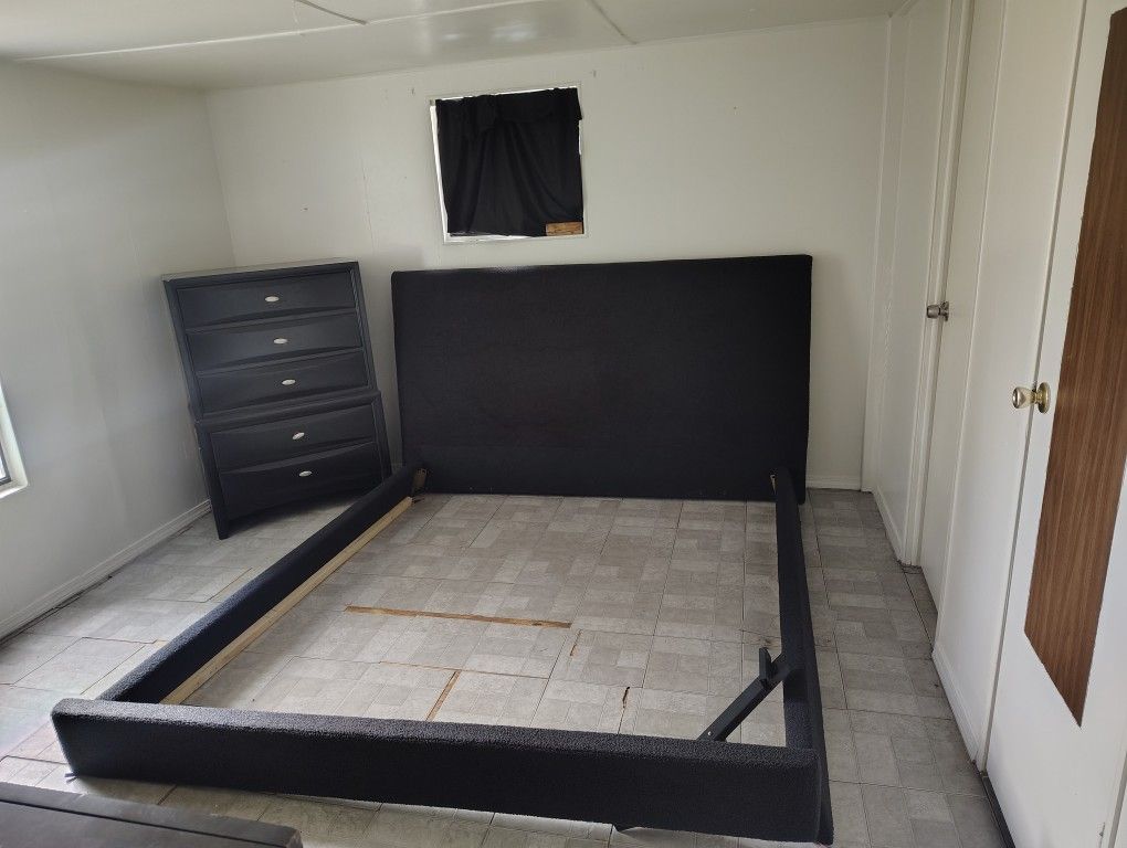 King Size Bedroom Set 