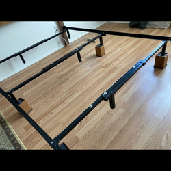 Zinus Adjustable Metal Bed Frame - Full / Queen / King
