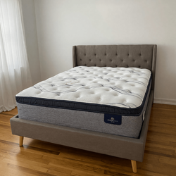 Couch, Loveseat, and Ottoman Set – Good Condition - New York, NY