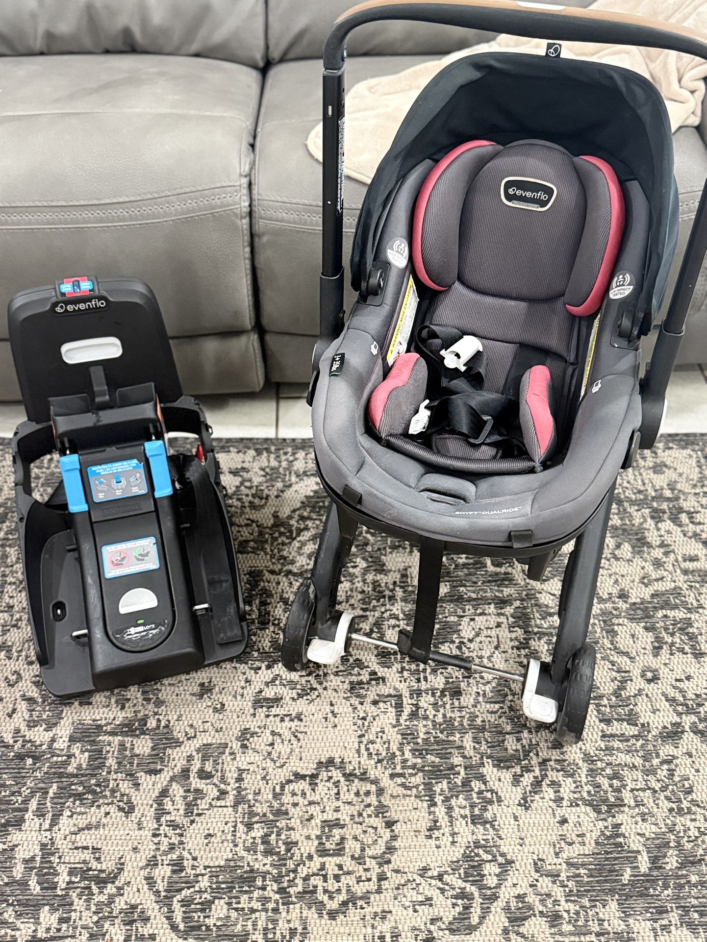 Evenflo Shyt Car seat/ Stroller