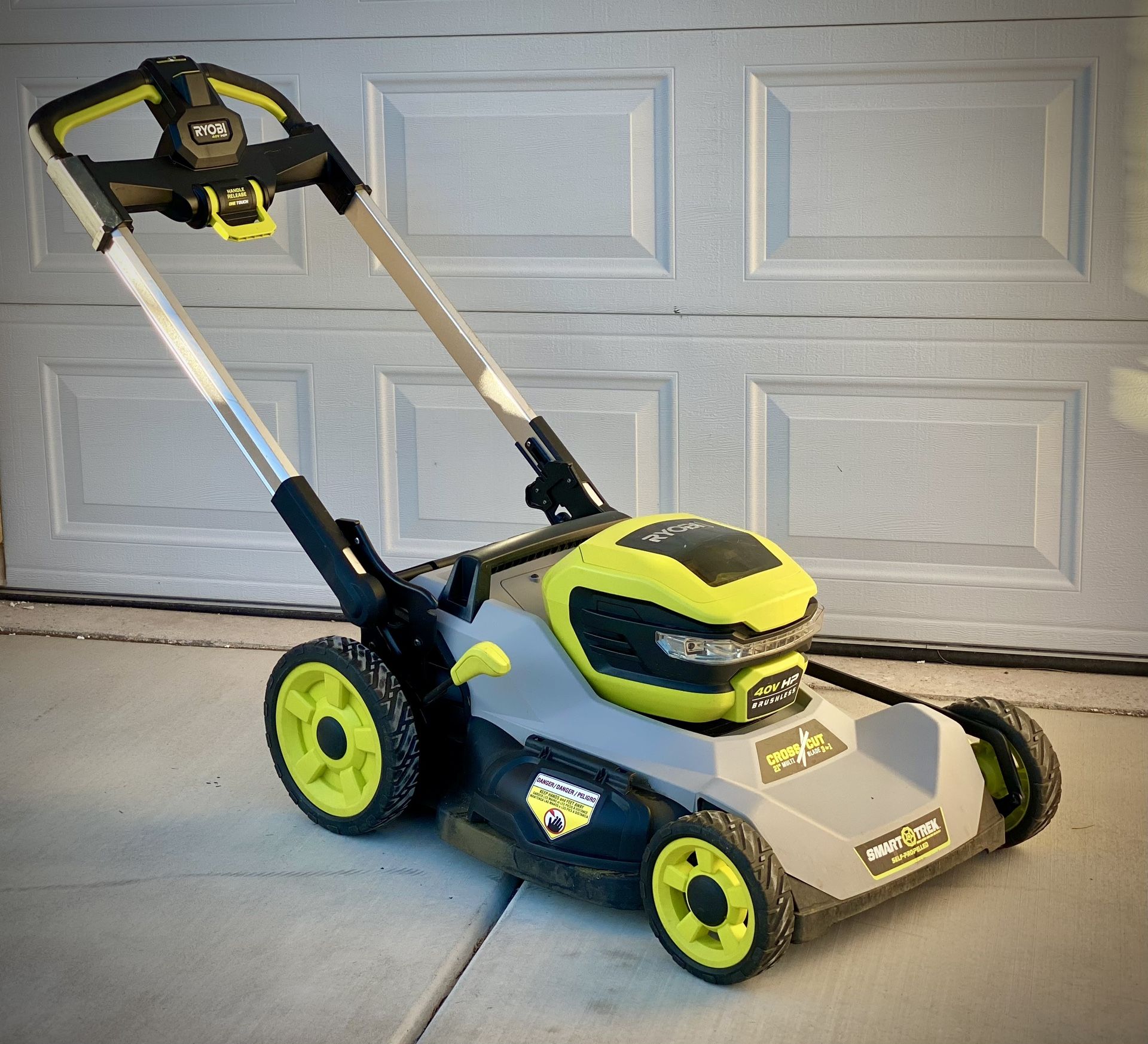 RYOBI 40V HP Brushless 21 in. Cordless Battery Walk Behind Self-Propelled Lawn Mower with 2 6.0 Ah Batteries and Charger