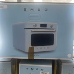 SMEG Countertop Air Fry Oven With Steam 10 Function 