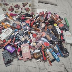 New Makeup Lot Mixed 