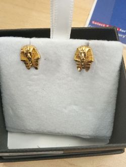 10k 0.8g, y gold pharaoh earrings