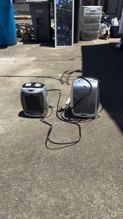 Set of 2 portable heaters