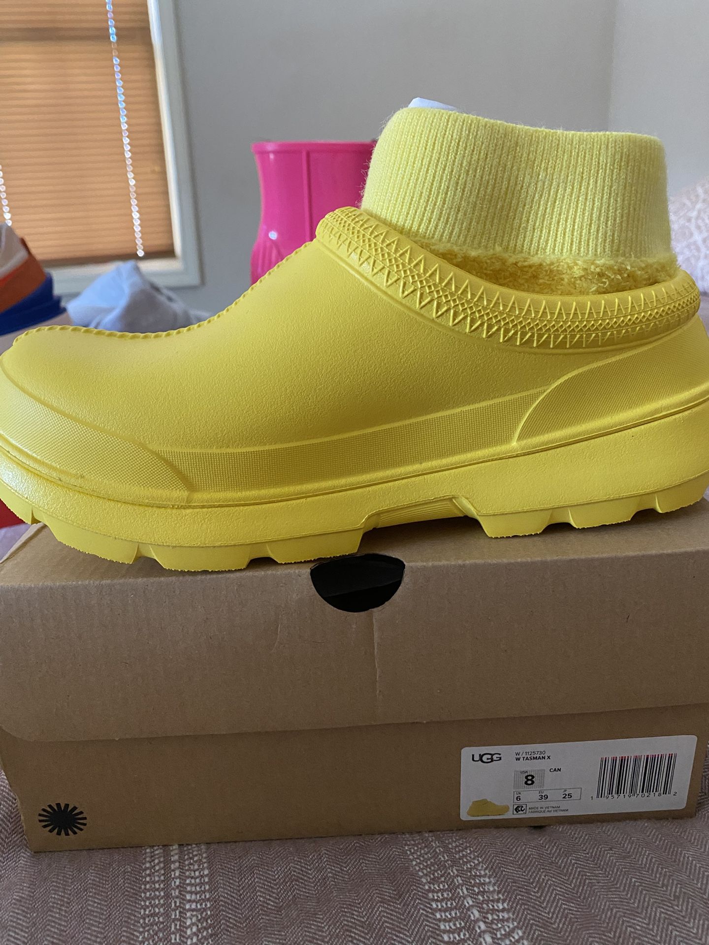 New UGG rain boots Size 8 (yellow)