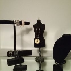 Set Of 4 Velvet Black Jewelry Displays