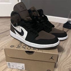 Wmns Jordan 1 Mid Light Olive