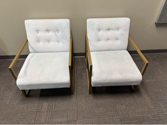 FREE - 2 CHAIRS - MUST PICK UP