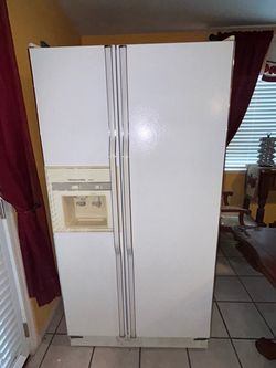 KitchenAid Refrigerator  $ 120