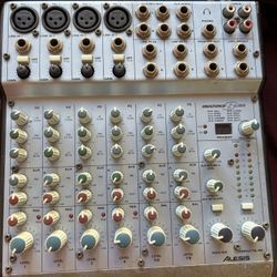 Alesis Multimix 8 Dj Mixer