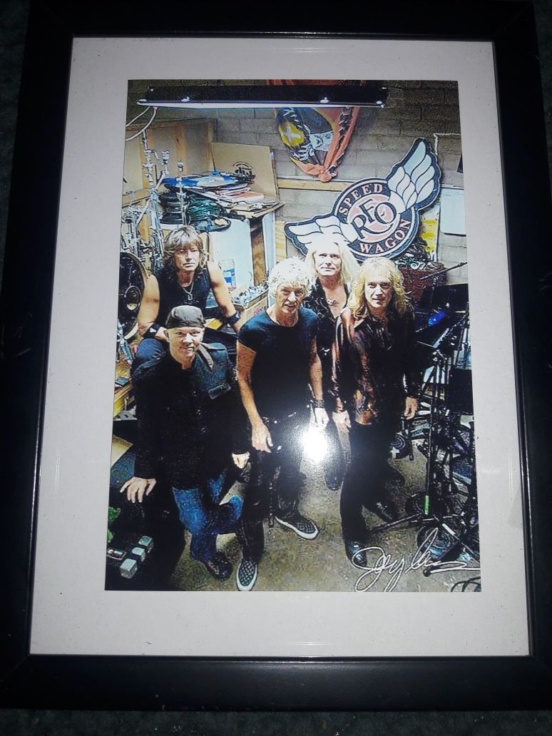 REO SPEEDWAGON PICTURE