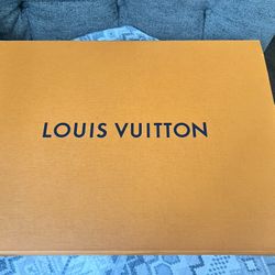 Louis Vuitto Box