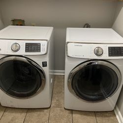 White Samsung Washer And Dryer 