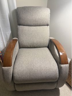 Power recliner swivel chair