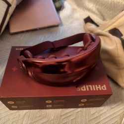 Philips eye massager, heated eye mask, eye beauty device, relieves eye fatigue, eye care device