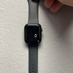 45 Mm Apple Watch Series 8 LTE **READ DESCRIPTION!!