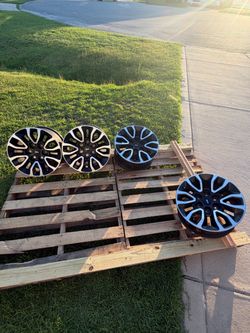 Set of Ford SVT F150 Raptor Wheels (fits all f150s)