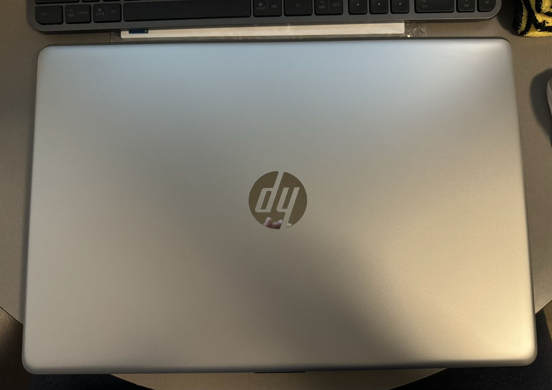 HP Laptop 17 Inch 1TB & 8GB Memory