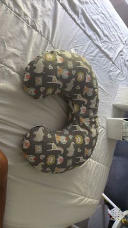 Donna pillow breast feeding FREE