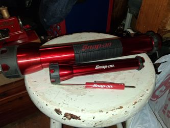 Snap-0n flashlights 🔦