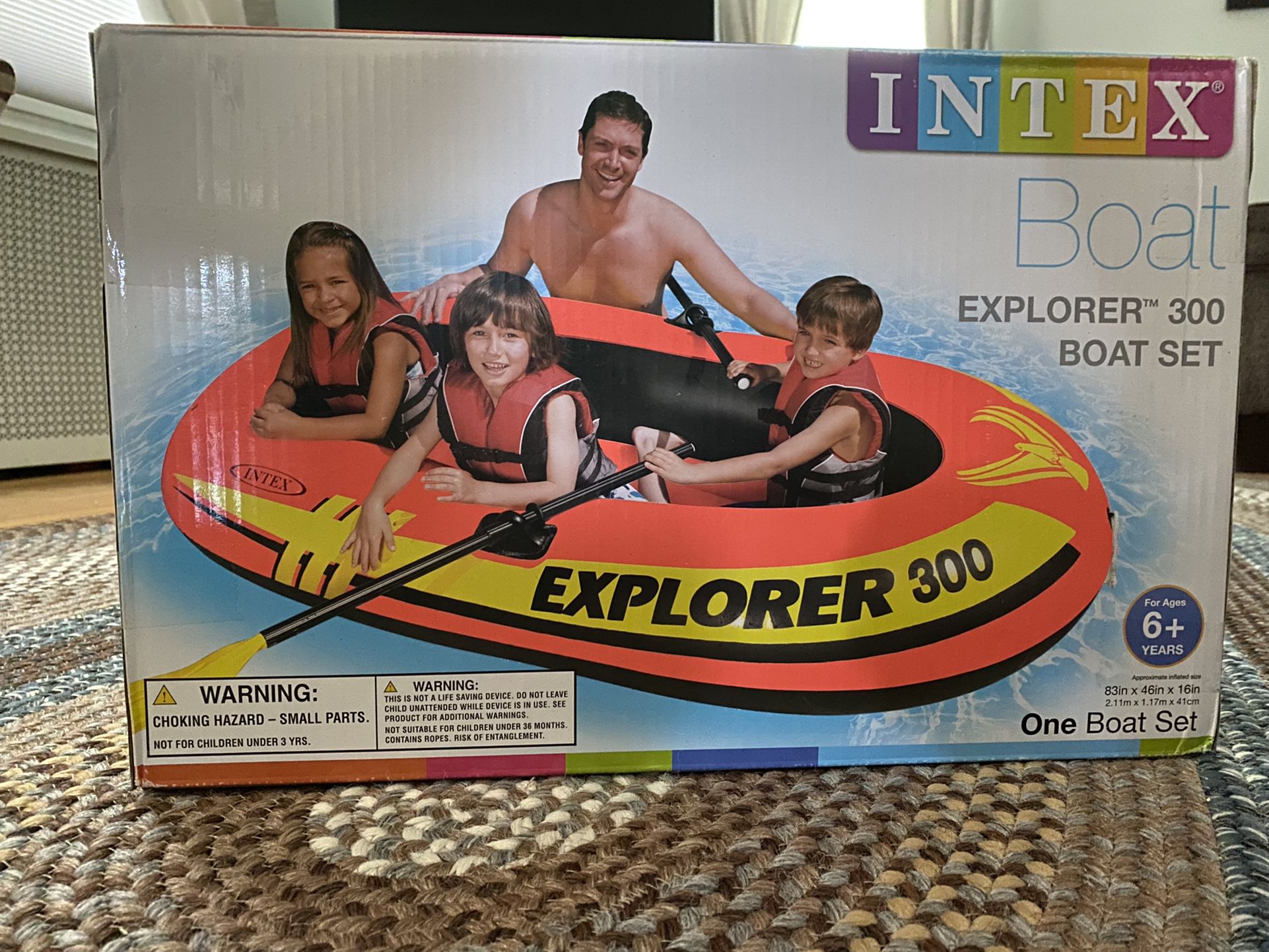 Inflatable Boat With Pump And Oars