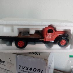 1941 To 1946 Chevy Flatbed Truck Toy Diecast Model 
