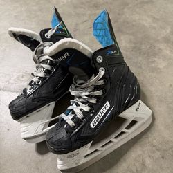 Kids hockey skates, size 2 (big kid)