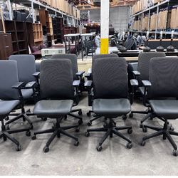 Steelcase Amia Confrence Table Desk Computer Office Chairs 