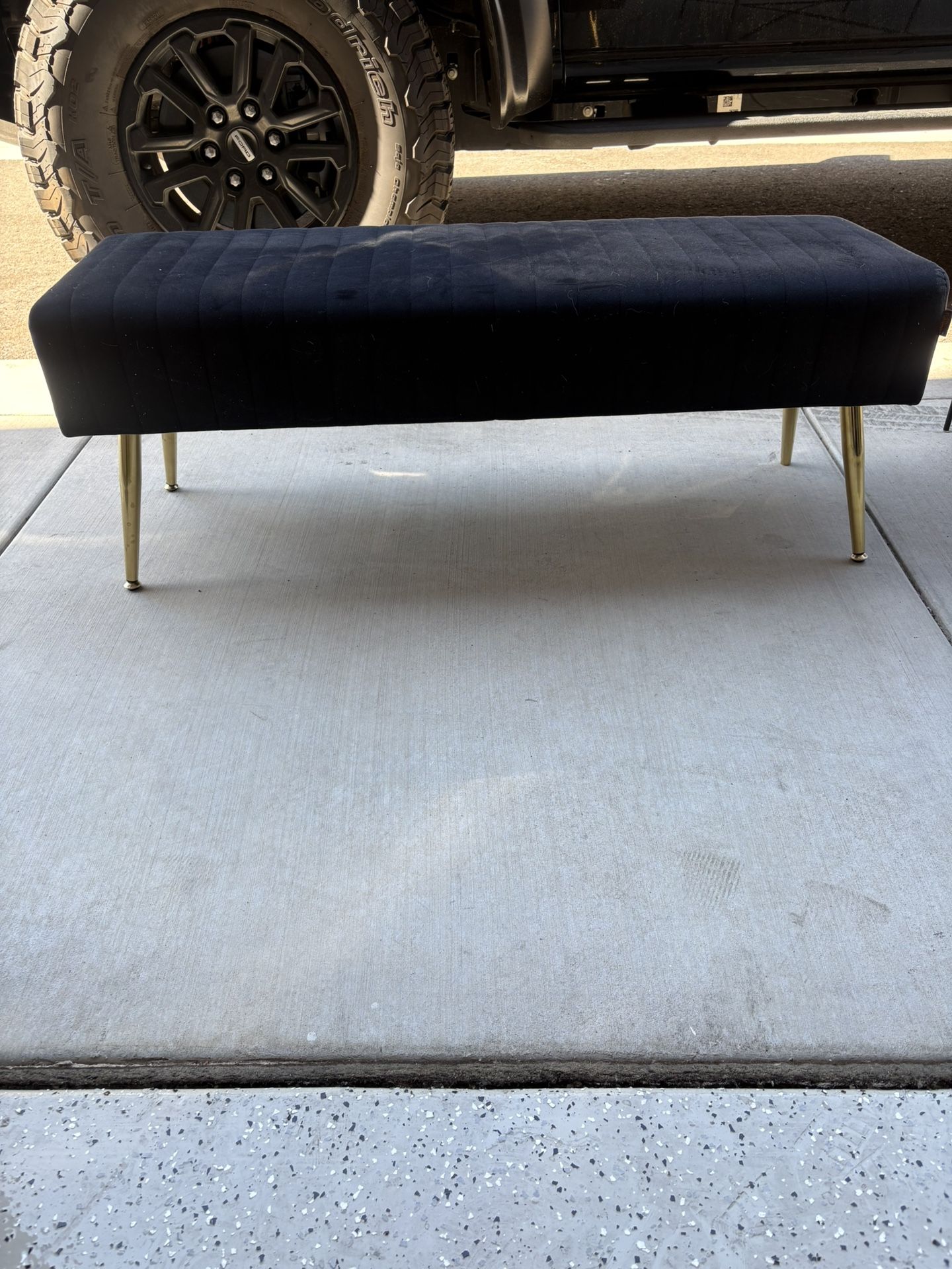 Suede Bench 