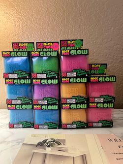 Nee doh Glow in the Dark Cubes
