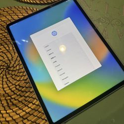 Apple iPad Pro (12.9-inch, 6th Generation) – 1TB – BRAND NEW