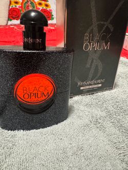 Yves Saint Laurent Black Opium Perfume