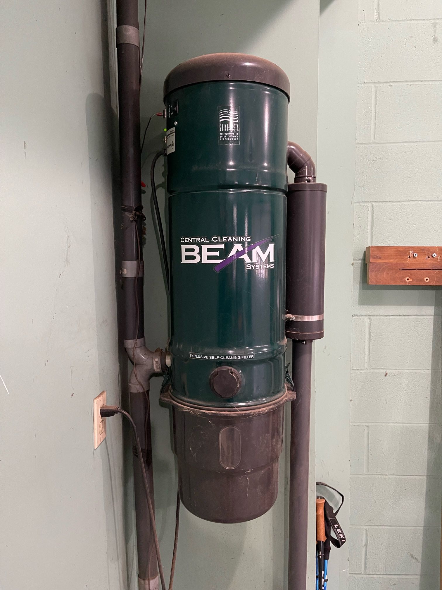 Beam Central Vacuum Power head, Hose And Brush