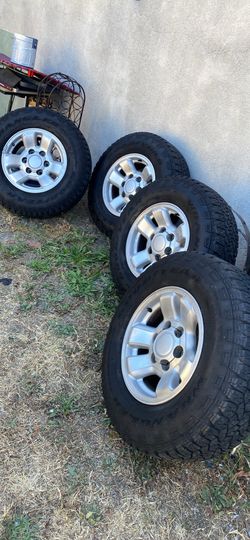 Wheels/ tires 235/75 R15 like new OEM Toyota Tacoma? 4Runner, tundra, Sequoia etc