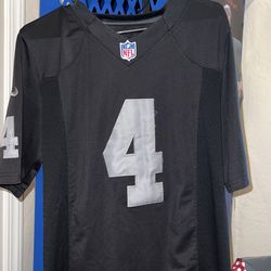 Raiders Jersey Derek Carr Sz S 35$ OBO