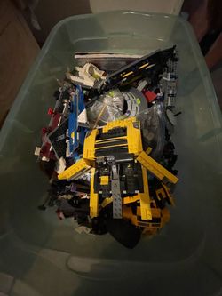 Lego bin (unfinished sets and spare parts)