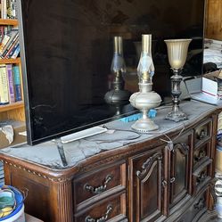 TCL Smart Roku TV  And Dresser