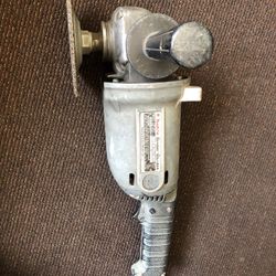 Sander and grinder Makita