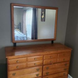 Wood Bedroom Chest Dresser With Mirror
