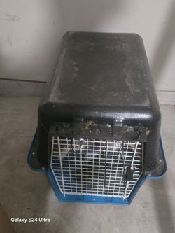 Dog transportation kennel/crate