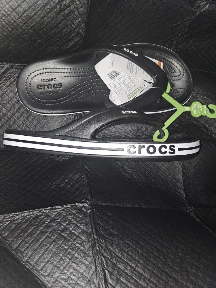 New Crocs 9 Men / 11 WOMEN