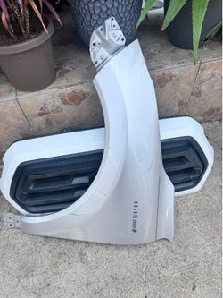 2021 to 2024 TOYOTA VENZA FENDER LH