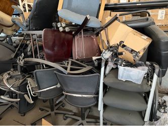 chairs in warehouse and pick up 10$ each