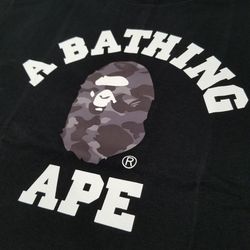 A BATHING APE 1st camo college Burgundy black tee