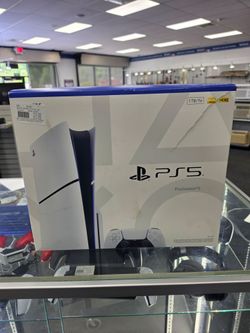 PS5 Slim 1TB Disc Version. ASK FOR RYAN. #4(contact info removed)152-01