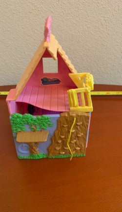 2003 Fisher Price Little People house