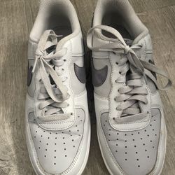 Grey Nike Air Force’s