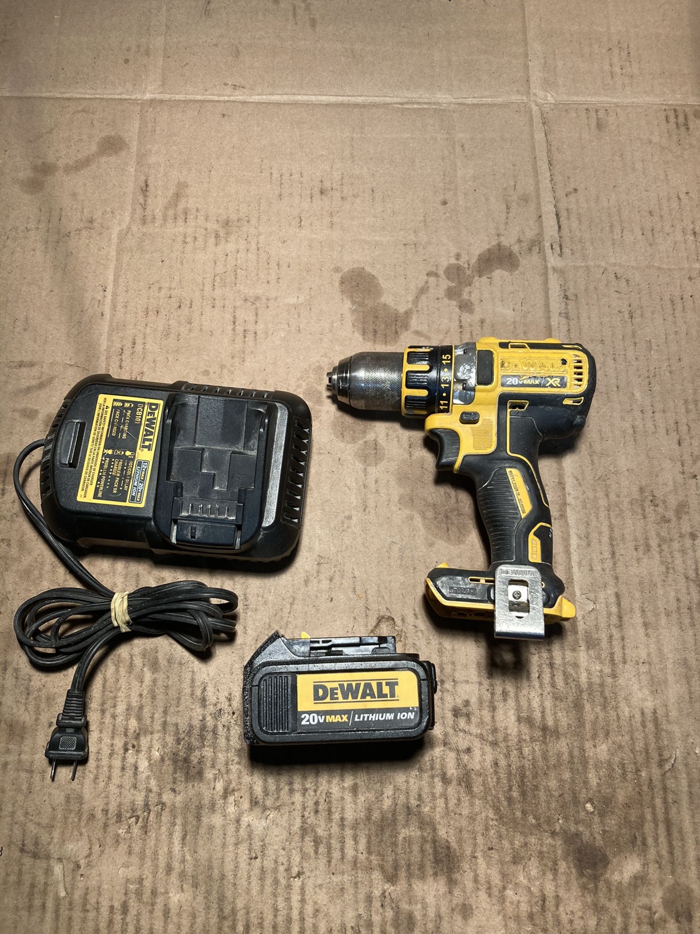 Dewalt Drill 20v MAX XR Brushless Motor